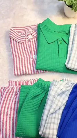 Hindi na kailangan mag-overthink sa OOTD ng mga bagets 👕🌈. One terno = solve agad! Presko para hindi iritable, cute para laging Instagram-worthy 📸💖, at syempre budget-friendly para kay mommy. Kasi let’s be real, comfort + style = perfect combo for kids! #KidsWearPH #TernoForKids #MomsChoice #PreskoAtCute #AffordableOOTD