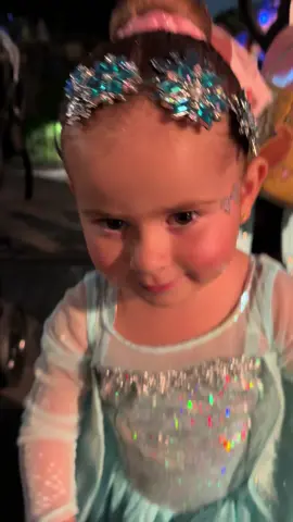 #elsa #frozen #disneyland #olaf #insummer 