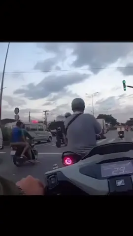 Tình cảm đi lên luôn =))) #thuglife 