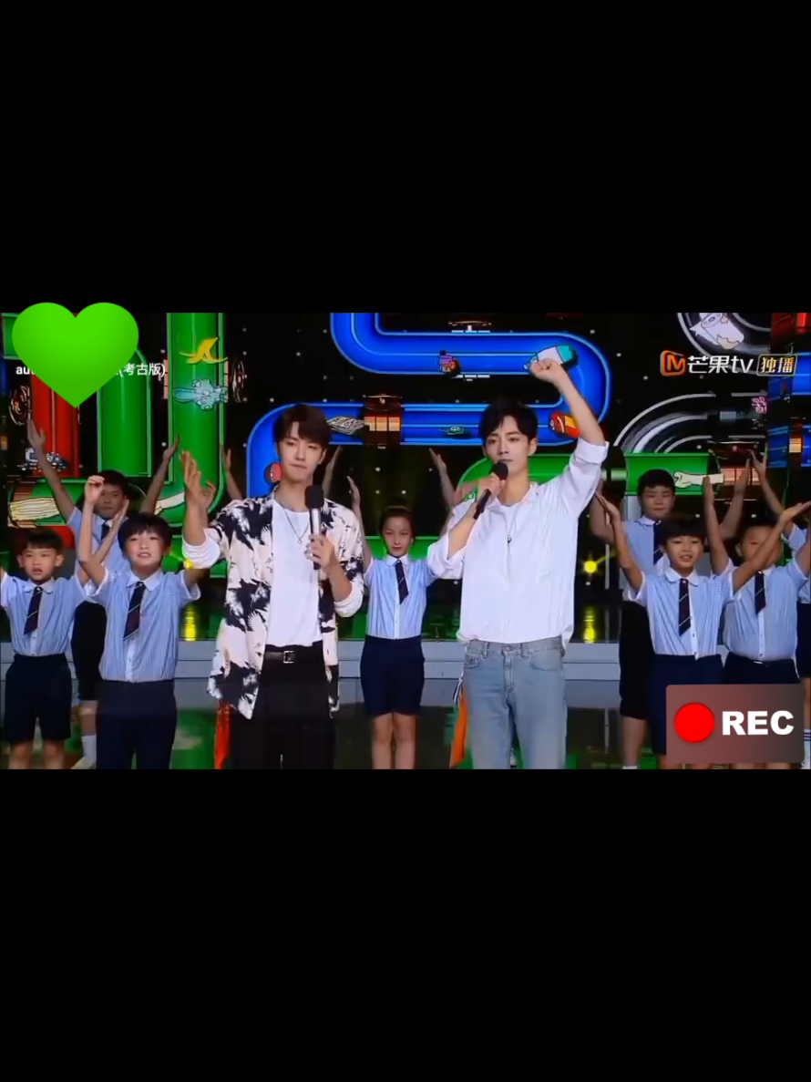 เอาความน่ารักมาเสริฟ🦁&🐰#王一博wangyibo💚💚 #王一博 #จ้านเกอตี่ตี้อ้ายหนี่ #จ้านเกอ 