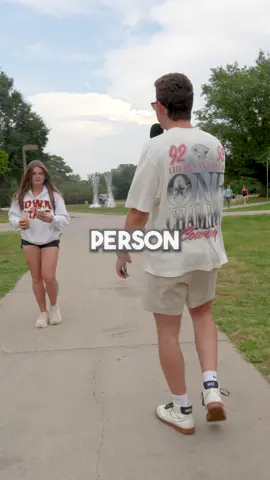 Who is the dumbest person she knows? #manonthestreet #streetinterview 