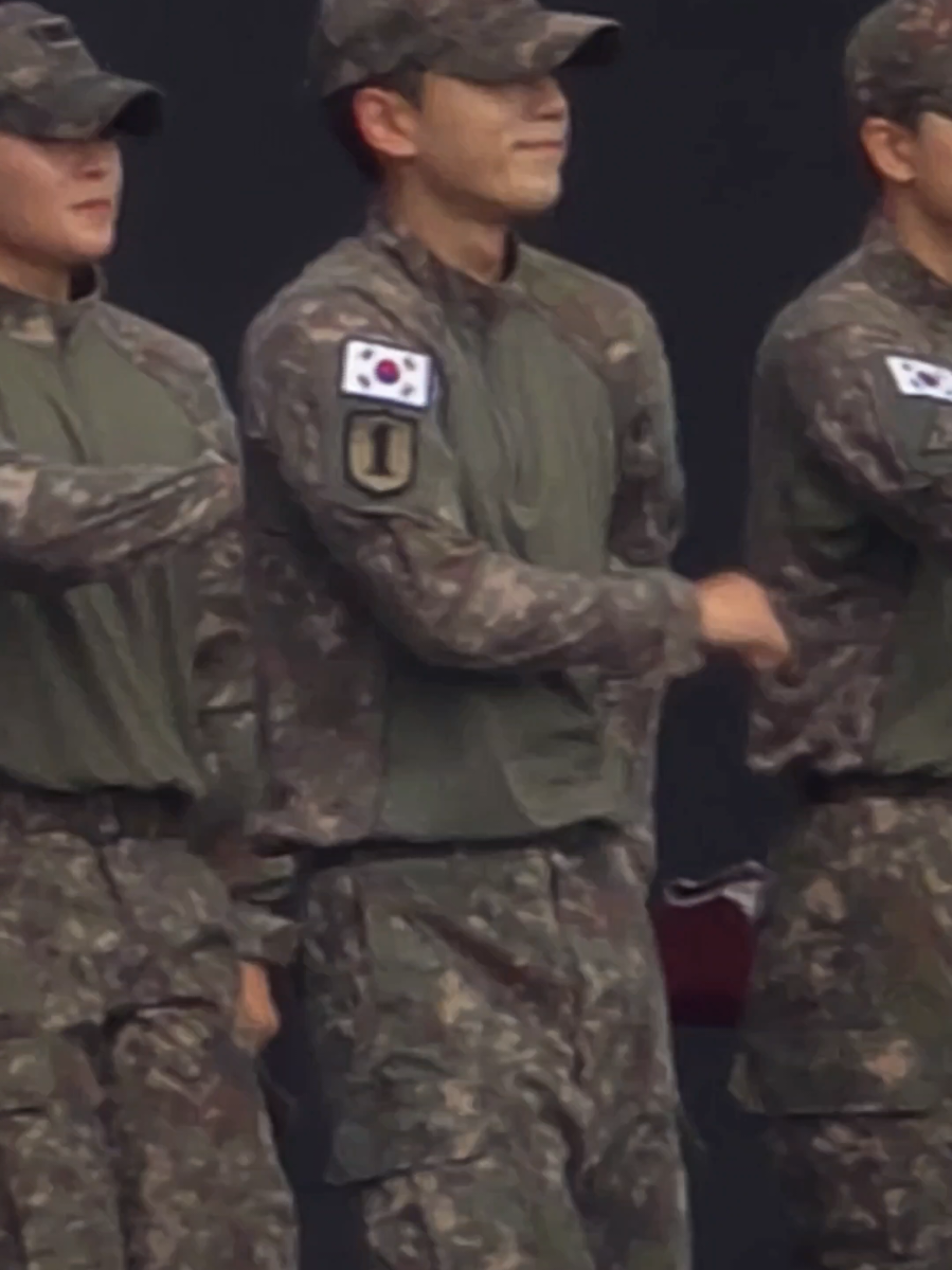 사랑을 했다❤️‍🩹 | 250921 지상군페스티벌 육군공연팀 #VANNER #배너 #SUNGKOOK #성국 #VVS 