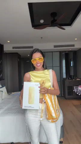 Người ta sưu tầm cái gì chứ tui là thấy sưu tầm đủ bộ máy triệt nhà #halio rồi á 🍋☀️ đợt này mang ra tới biển vừa trendy vừa triệt để mặc bikini thêm tự tin luôn 👙 #conganbeauty #lixibox #maytrietlongHalio #TriệtChuẩnMới 