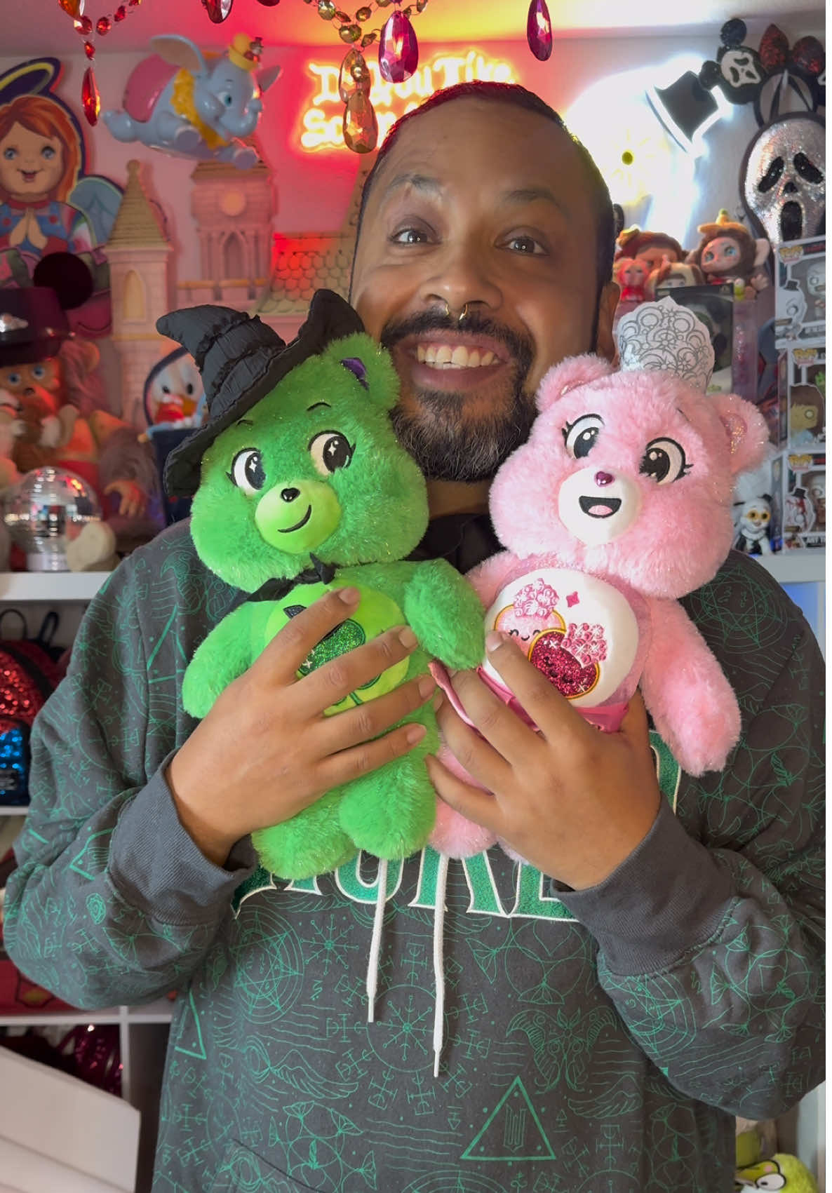 Did @Wicked: For Good and @Care Bears™ just create the most amazing collab?!!! I think so!!  #wickedforgood #wickedxcarebears #bfwxcb #renbeanierocks #carebears @RenBeanie @Basic Fun! 