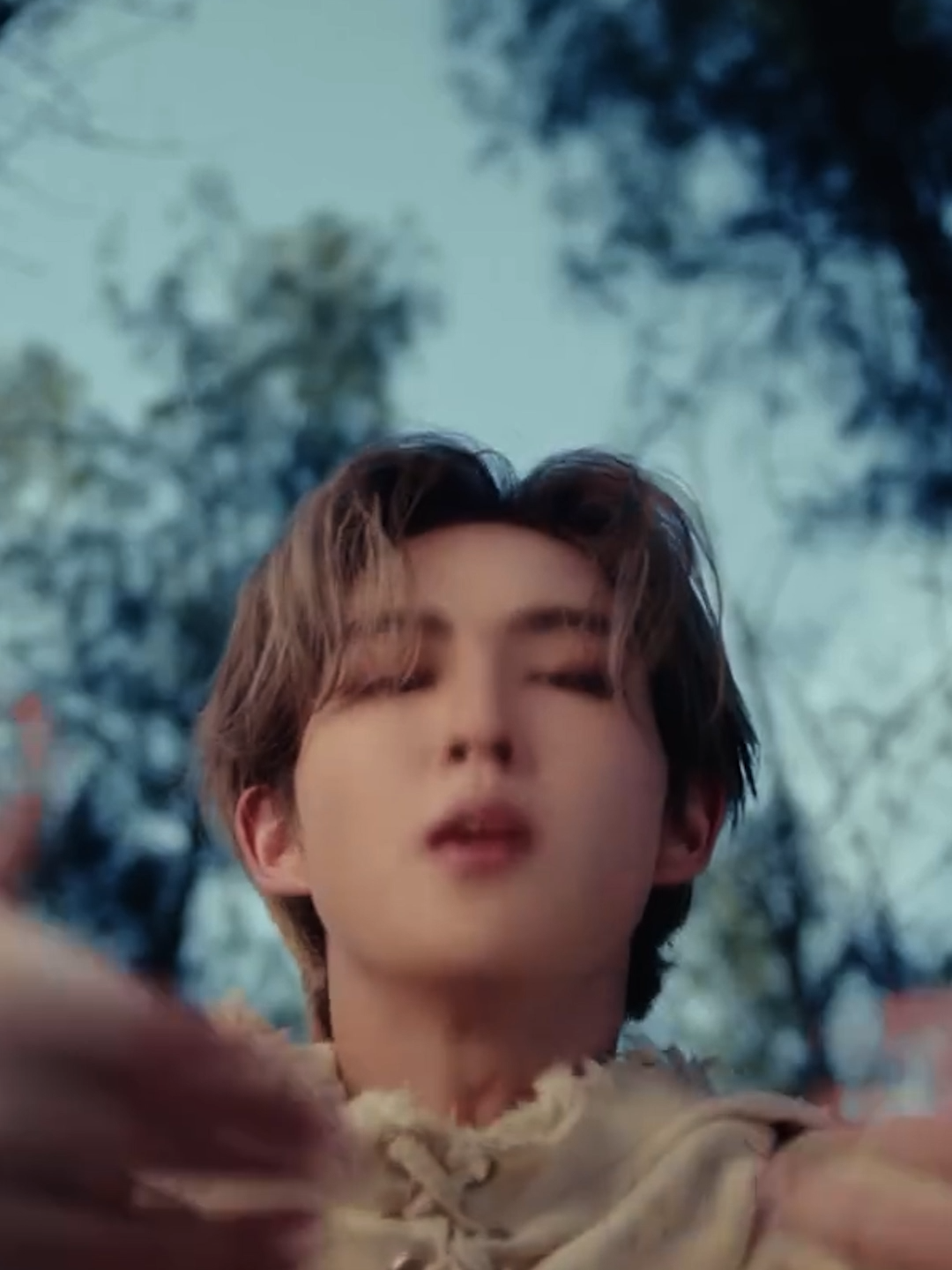 🔥🦇YOU GOT AN INVITATION FROM BUS BECAUSE OF YOU I SHINE - ENCHANTED FEST 2025 🦂⛓️ THE FIRST-EVER EXCLUSIVE : BUS BECAUSE OF U I SHINE HALLOWEEN LIVE PERFORMANCE (FULL 12 MEMBERS) ❤️‍🔥ชาว บีอัส พร้อมกันหรือยัง❤️‍🔥 โชว์ฮาโลวีนครั้งเเรกของน้องๆ เตรียมพบกับความมันส์ ความเดือด ของพวกเขา BUS Because of you i shine ที่จะทำให้เวทีลุกเป็นไฟ ฮาโลวีนจบครบไม่มีที่อื่น เจอกันที่งาน Enchanted Fest 2025 ถ้าไม่อยากพลาดรีบซื้อบัตรเลยด่วน  ((กระซิบว่า ฮาโลวีนนี้เหล่า BUS เตรียมการแสดงชุดฮาโลวีนที่ไม่มีใครเคยเห็นมาก่อน จะทำให้คุณต้องจดจำไปอีกนานแน่นอน))🦉🏰😈 Get Tickets at 👉 https://www.eventpop.me/e/104701/enchanted-fest-2025 YUMYUM PRESENTS ENCHANTED FEST 2025 🔮 31 OCTOBER 2025 I UOB LIVE EMSPHERE 🎃 4EVE • BUS • JEFF SATUR • PIXXIE • TATTOO COLOUR • THE TOYS • URBOYTJ X TIMETHAI • YOUNGOHM 📜 บัตร REGULAR GA Standing > 2,000 บาท 👻 เฟสนี้สำหรับทุกวัยทุกอายุ 👻 🎠 แล้วพบกัน 31 ตุลาคม 2568 🏰 UOB LIVE BANGKOK ชั้น 6 ห้าง The Emsphere #YUMYUMpresentsEnchantedFest2025 #YUMYUM #EnchantedFest #EnchantedFest2025 #Halloween #HalloweenMusicFestival #UOBLIVE #EMSPHERE #BUSbecauseofyouishine