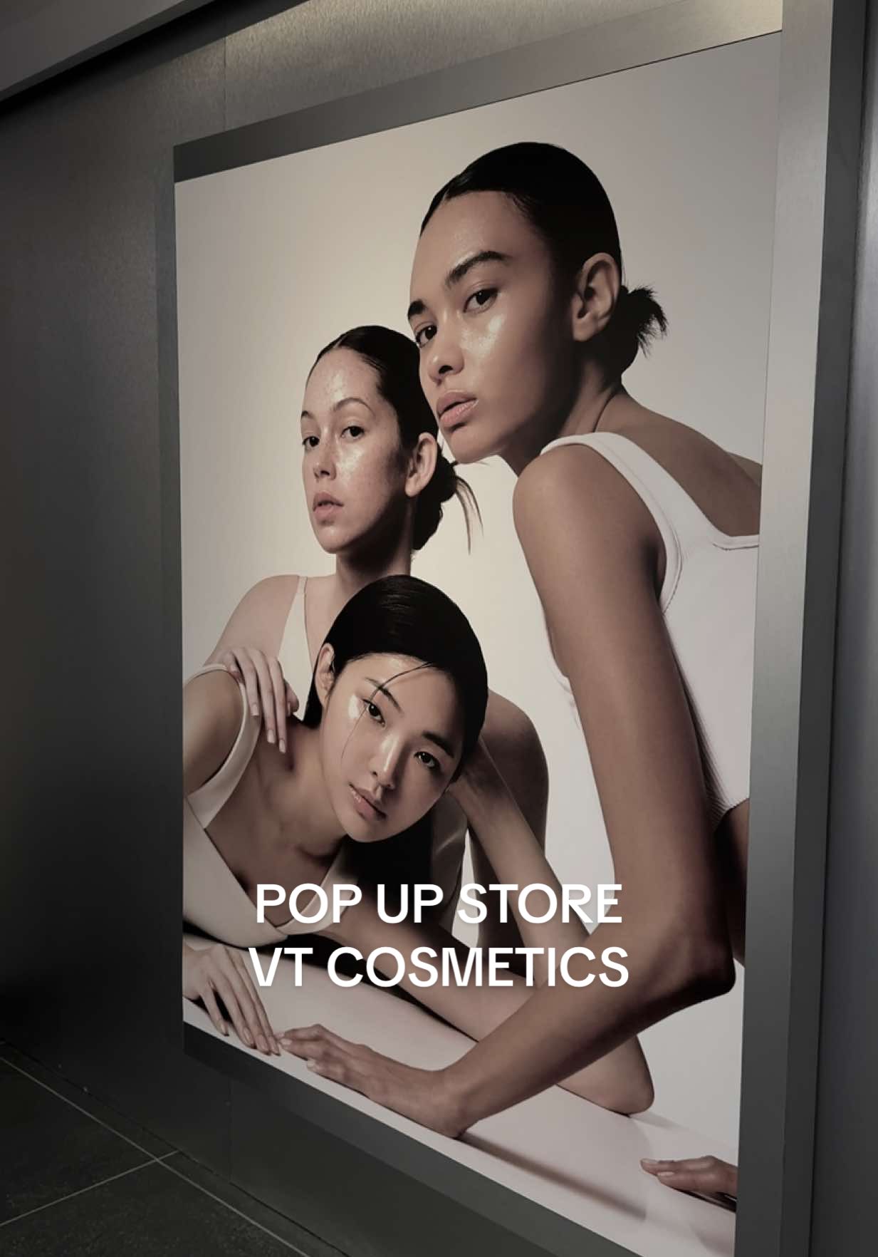 Eres fan del k beauty y de @vtcosmetics_latam  no te puedes perder esta pop up store que estará hasta el 05 de octubre ✨ amé llevarme muchos regalos, experiencias completas y amistades muy lindas 🥂  #vt #vtcosmetics #vt_latamcrew #popupstore #skincarecoreano 