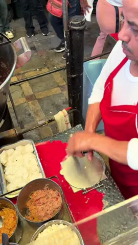 De 30 y 60 pesos las quesadillas fritas #cdmx #virals #asmr #fyp 