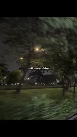 semoga kau bahagia dengan dia pilihanmu.