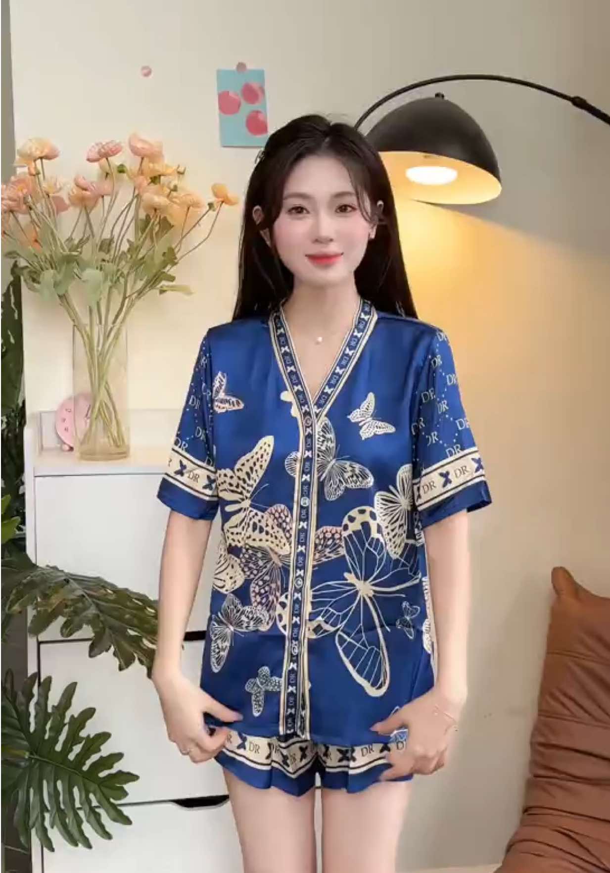 Ở nhà vẫn phải lung linh xinh đẹp nha #thoitrangkimthanh #thoitrang #changthoitrang #fashion #reviewlamdep  