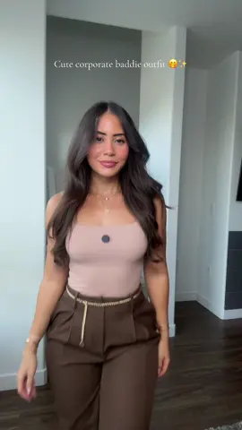 Cute and simple outfit that can be dressed up or down #corporatebaddie #tiktokshopfashionfinds #tiktokshopcreatorpicks #trousersoutfit #businesscasual 