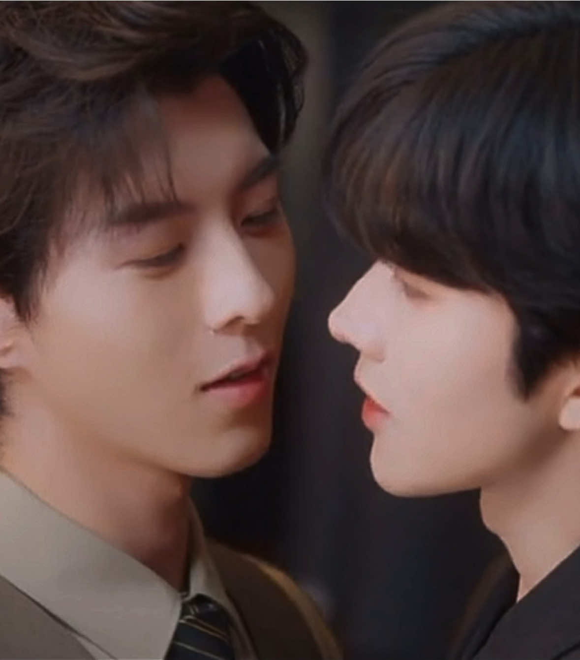 he is so fond of him #desiretheseries #abodesire #shengshaoyou #kipukaqiu #cdrama 