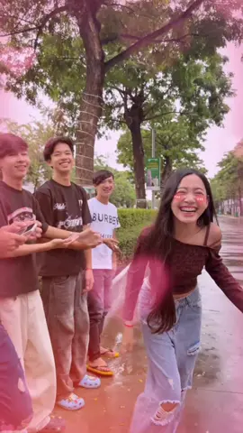 I'm already in love with you.#វ៉ាលីអាថ៌កំបាំង @Yaa🪐 @TomMy Korng @Nha🤷🏼 #កុយៗរយាល #koykoy #kien #foryou 