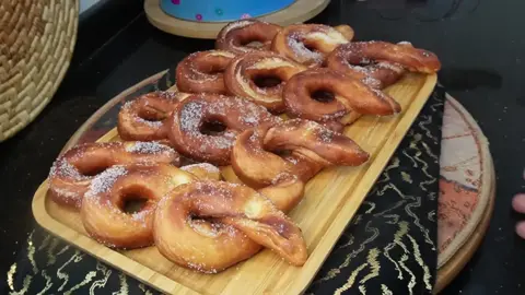 مطبخ ام وليد _ حلوة خفيفة و سهلة و سريعة التحضير 😋😍🥰 #france🇫🇷 #france #recettefacile #recetterapide #oumwalid 