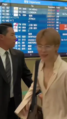 Stay forever young my parkjimin💛🔥✨ Have a safe flight 🛫my handsome man💛✨ #jimin #DIOR 