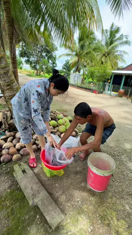 Nay tía con e đi tát vèo bán cá lau kiếng #dinhduide #miềntây 