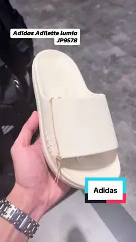 Adidas Adilette lumia #adidas #mall #tiktok 