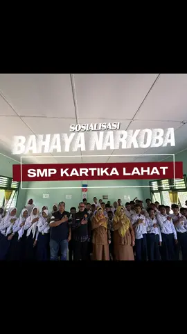 #CapCut  #beyondtrustpresisi  #programEgiat10indikator4 #sosialisasibahayanarkoba Satuan Reserse Narkoba Polres Lahat melaksanakan giat sosialisasi bahaya narkoba bertempat di Ruang Kelas SMP Kartika Kab Lahat dengan tujuan agar Siswa Siswi mengetahui bahaya narkoba dan turut serta membantu untuk memberantas narkoba. LAHAT BERSIH TANPA NARKOBA!!!
