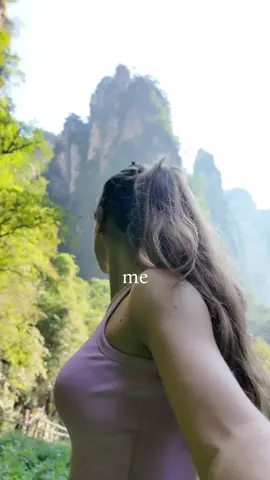 Второй день - вдоль ручья «Золотой Кнут»🚶‍♀️ Breathtaking walking for 2,5 hours #zhangjiajie #чжанцзяцзе #золотойкнут #Zhangjiajie #zhangjiajienationalpark #чжанцзяцзе #китай #горыаватара #avatarmountains 