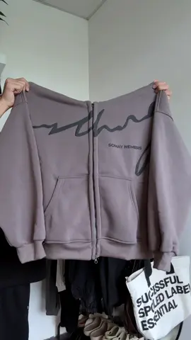 Áo khoác hoodie zip #aokhoac #xuhuong #macdepmoingay #phoidoxinh #fypツ 