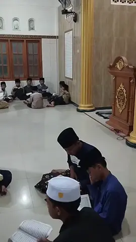 Teman seperjuangan yang selalu mendukung segala hal dalam berproses dan penjara suci ini akan tergores dalam goresan cerita kisah ini.  terimakasih ya allah 🥺 #santri #pondokpesantren  #bojonegoro 