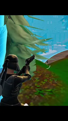 best and worst glitch bro 😭  #fortnite #fortniteclips #fyp #fypシ #fypシ゚viral 