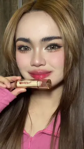 pernah share before and ya i still pakai,sebab colour dia cantik sangat dan paling best tak transfer langsung 😍 #focalluremy #focallure #fyp #lipglaze #beauty 
