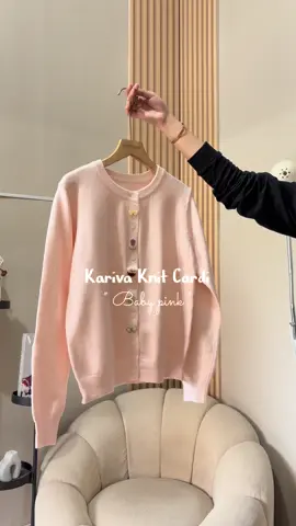 Knitt nyaa cuakepp bett 💗✨ #ootdfashion #outfitinspo #ootdhijabstyle #inspooutfit #outfitideas 