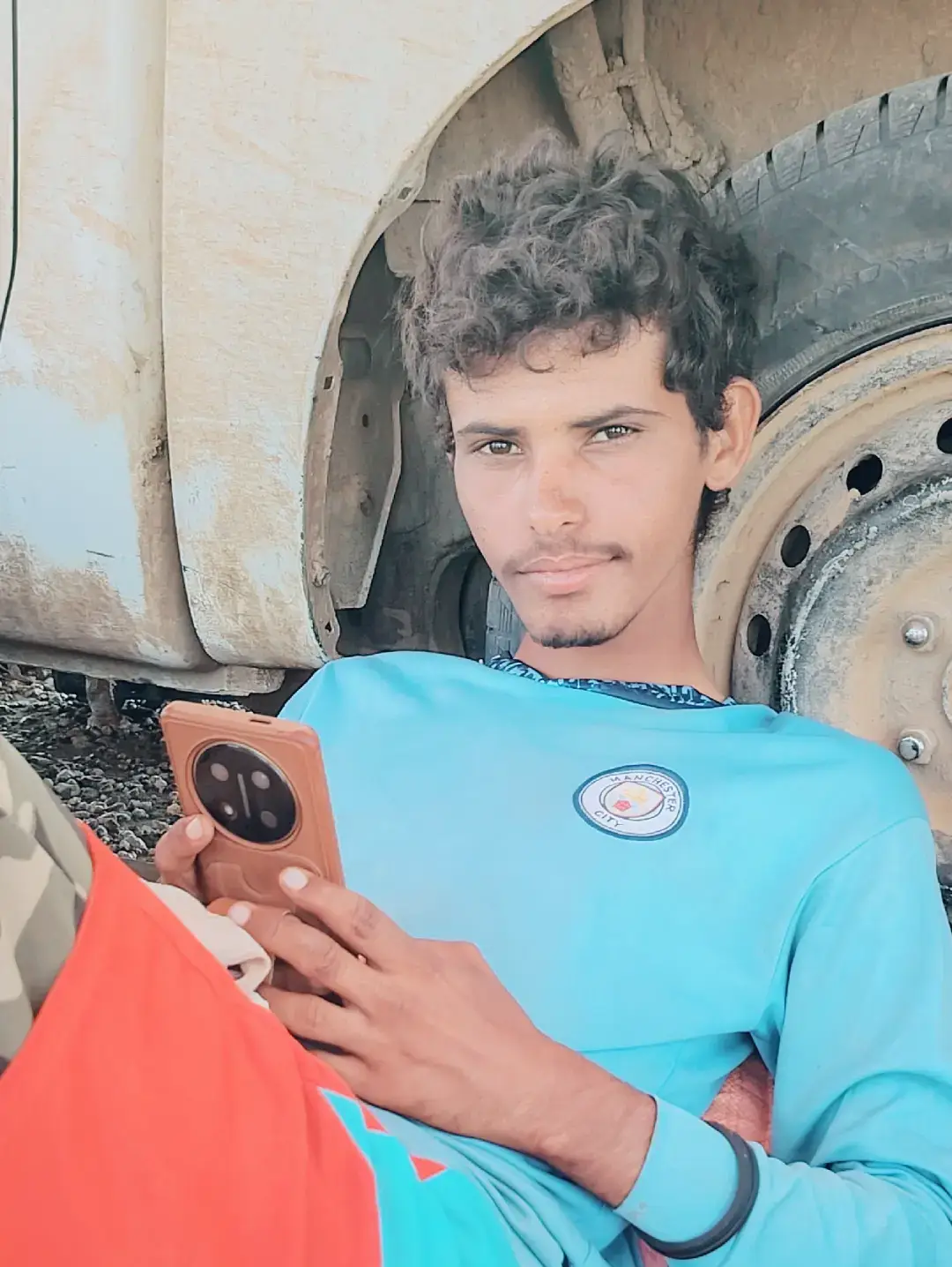 للكسلاا_ والحافظ_ الله_ إعادة نشر🤔🙆💔 ماله حل الشعب الصيني😂😂