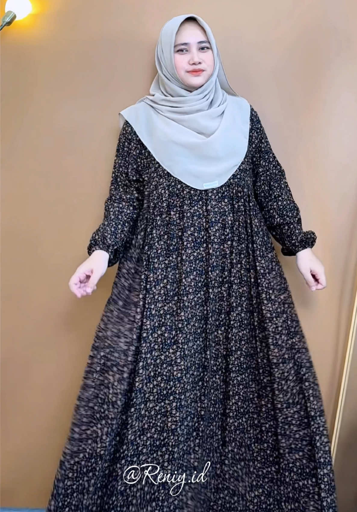 Gamis rayon paling nyaman, bahan tebal, tersedia banyak ukuran, banyak motif, muat sampai BB jumbo🫶🏻 #gamisrayonpremium #gamisjumbo #rekomendasigamisrayon #ootdgamishitam #gamissimple 