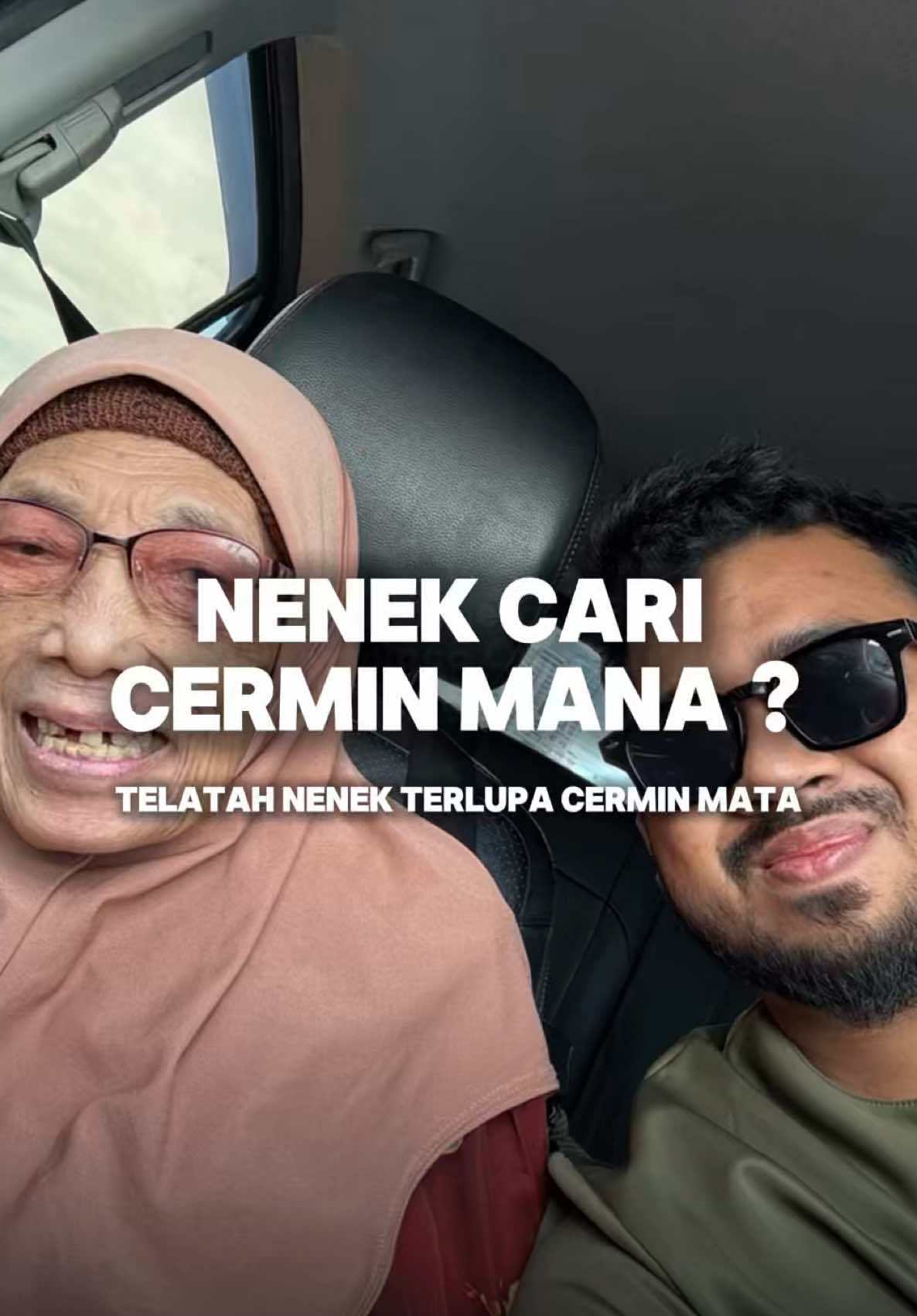 Kelmarin punya cerita😂… Adoi nenek lupa cermin mata dekat mana hahah… Puas dah bertengkor kita cakap nenek tengah pakai cermin mata tuu. Bila tunjuk muka sendiri baru perasan😭🤣 ———————————————— “Melalui Satu Keterpaksaan,  Muncul Satu Keihlasan”  Iman Zulhakim ———————————————— 𝘗𝘦𝘯𝘨𝘨𝘶𝘯𝘢𝘢𝘯 𝘴𝘦𝘮𝘶𝘭𝘢 𝘢𝘵𝘢𝘶 𝘮𝘦𝘮𝘶𝘢𝘵 𝘯𝘢𝘪𝘬 𝘴𝘦𝘮𝘶𝘭𝘢 (𝘳𝘦𝘶𝘱𝘭𝘰𝘢𝘥) 𝘬𝘢𝘯𝘥𝘶𝘯𝘨𝘢𝘯 𝘪𝘯𝘪 𝘥𝘪 𝘮𝘢𝘯𝘢-𝘮𝘢𝘯𝘢 𝘱𝘭𝘢𝘵𝘧𝘰𝘳𝘮 𝘮𝘦𝘥𝘪𝘢 𝘴𝘰𝘴𝘪𝘢𝘭 𝘭𝘢𝘪𝘯 𝘵𝘢𝘯𝘱𝘢 𝘬𝘦𝘣𝘦𝘯𝘢𝘳𝘢𝘯 𝘳𝘢𝘴𝘮𝘪 𝘢𝘥𝘢𝘭𝘢𝘩 𝘥𝘪𝘭𝘢𝘳𝘢𝘯𝘨 𝘴𝘢𝘮𝘢 𝘴𝘦𝘬𝘢𝘭𝘪. ———————————————— #atoknenekiman #alzheimer #foryoupage #fyppppppppppppppppppppppp #fyp 