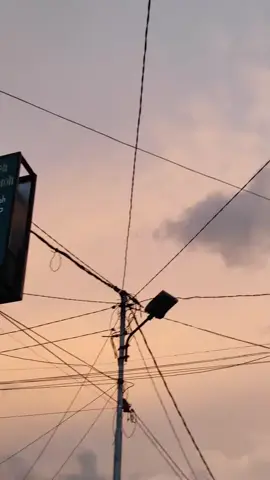 pink😝🚀#fypppppp#sepedaa onthel#lewat beranda 