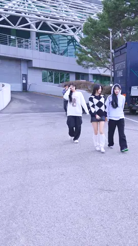 오늘 경기에 필요한 짐 가지러 나온 이주은(Lee Ju-Eun)치어리#korea #kpop #korean 