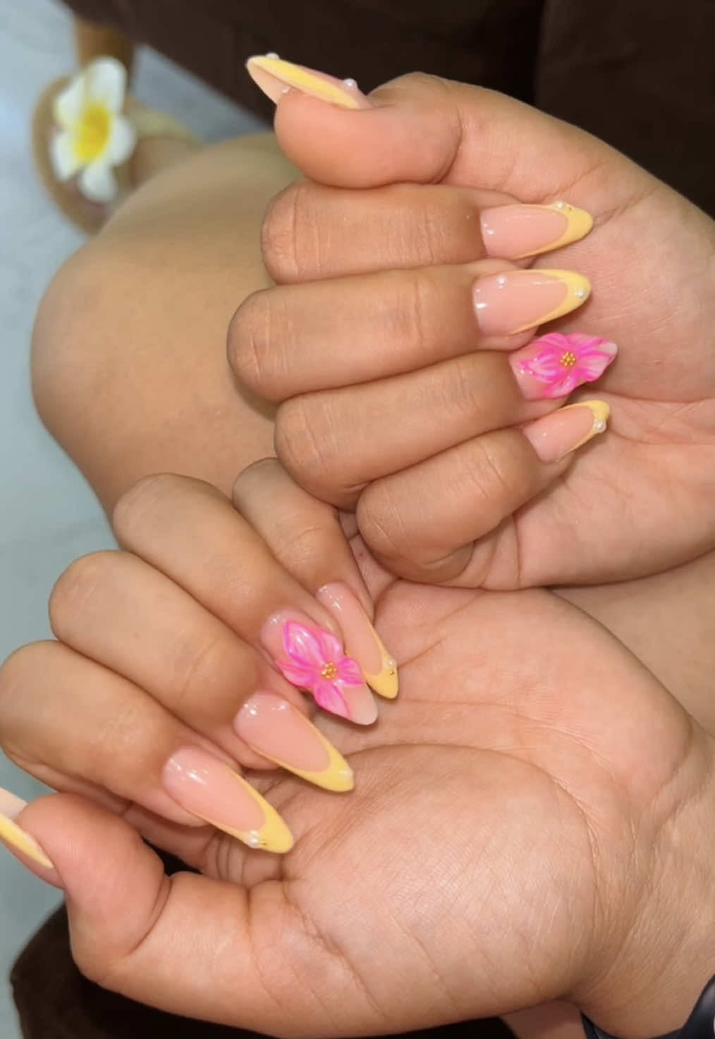 🌻#butteryellow #nails💅 