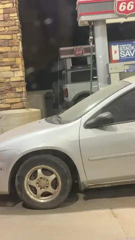 mind you , the pump said pay inside , where were the people at ?? #foryoupage #fyp #scared 