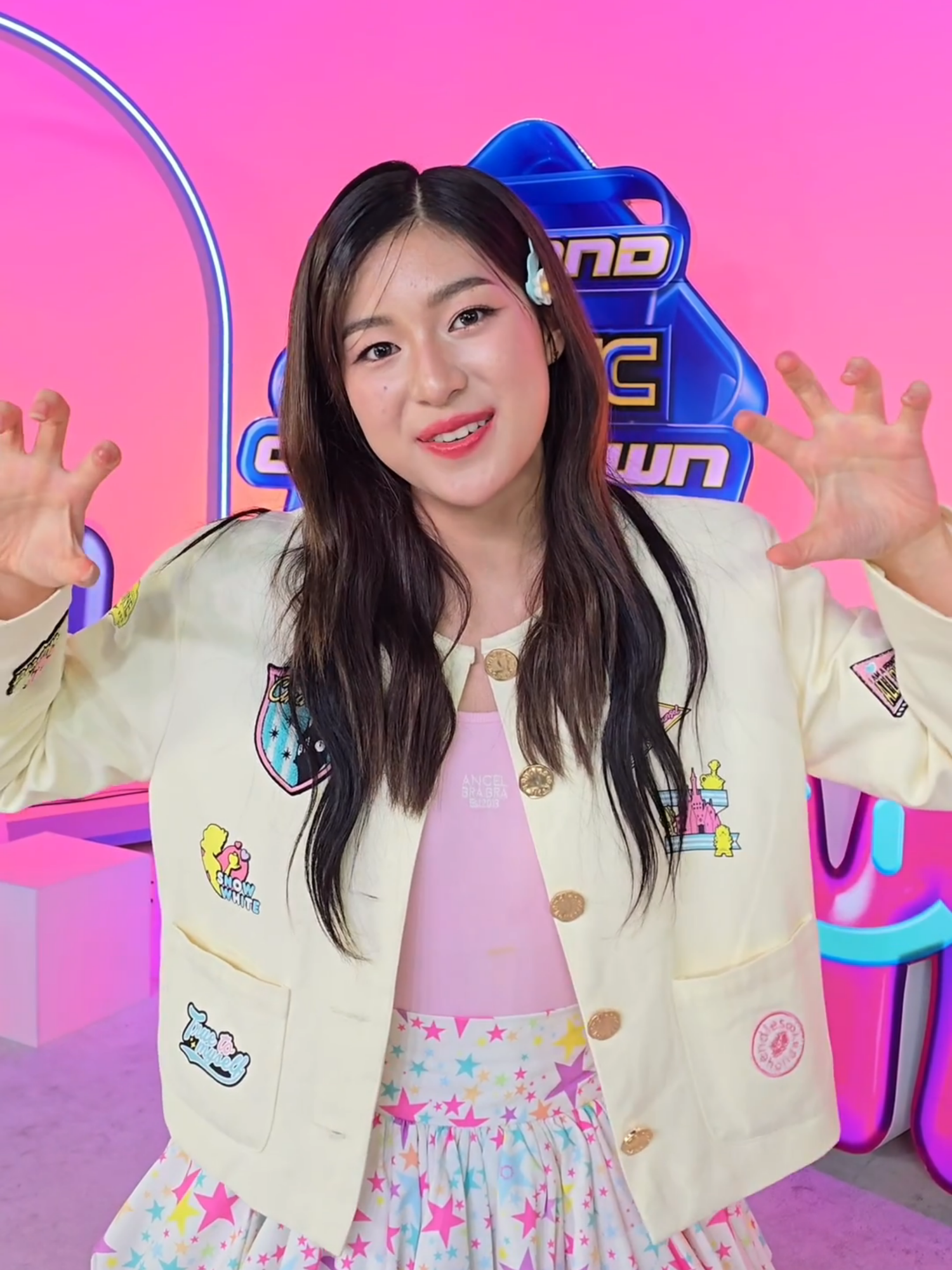 น่ารักมั้ยคั้บ เมี๊ยว เมี๊ยว🐱💕 @tita.banthita  #TitaBanthita #TMC_EP20 #TMC2025 #ThailandMusicCountdown #TrueCJCreations #Ch3Thailand #บันเทิงTikTok