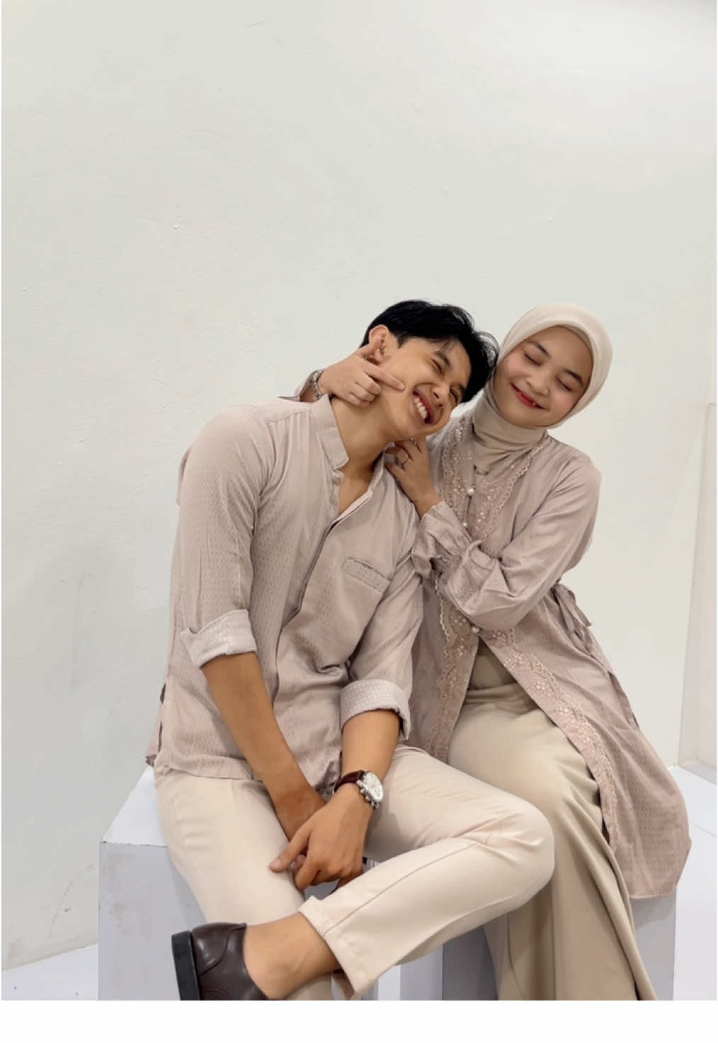 baju couple dari @Edmee Outfit 