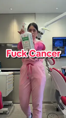 In pink, with purpose 🎀 Cancer can f*ck right off💖 Wearing: Rafaela Oversized Scrub Top (XS) Zamora BCA High-Waisted Joggers (SP) Wsalta Seamless Long Sleeve (S) Hair: claw clip ✨ For reference: I’m 5’4” (163cm) and ~119 lbs (54kg) #FIGSxFuckCancer #FIGSAmbassador #BreastCancerAwareness #wearfigs #figsambassador  @wearfigs 