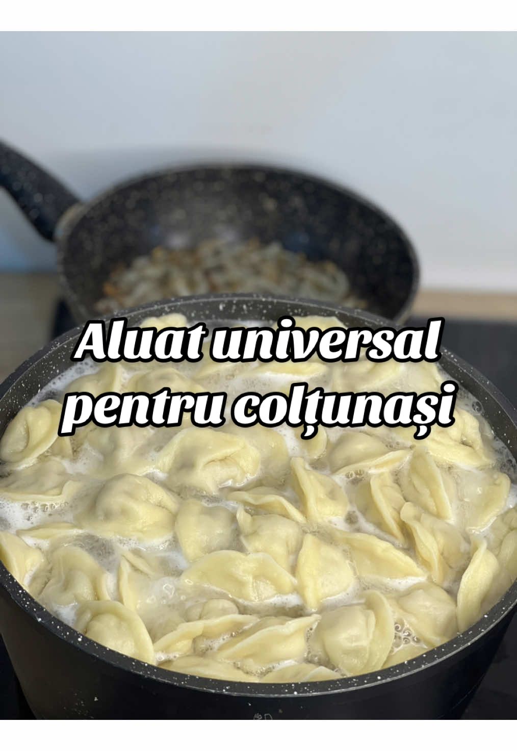 550 gr făină, 2 ouă, 7 gr sare, 40 ml ulei, 200 ml apă de Temp camerei.Puteti folosi umplutura preferată.#@@L.M - bunica.md @naomi223900 @MOLDOVA 