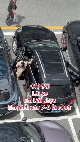 Chị Gái lái xe quá đỉnh #laixeantoan #laixe #sansale #phukienoto 