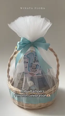Custom yours now! Baby hampers for 1 month celebration🫶🏻 #babyhamper #1monthold #SmallBusiness #smallbusinessowner #elephantlover 