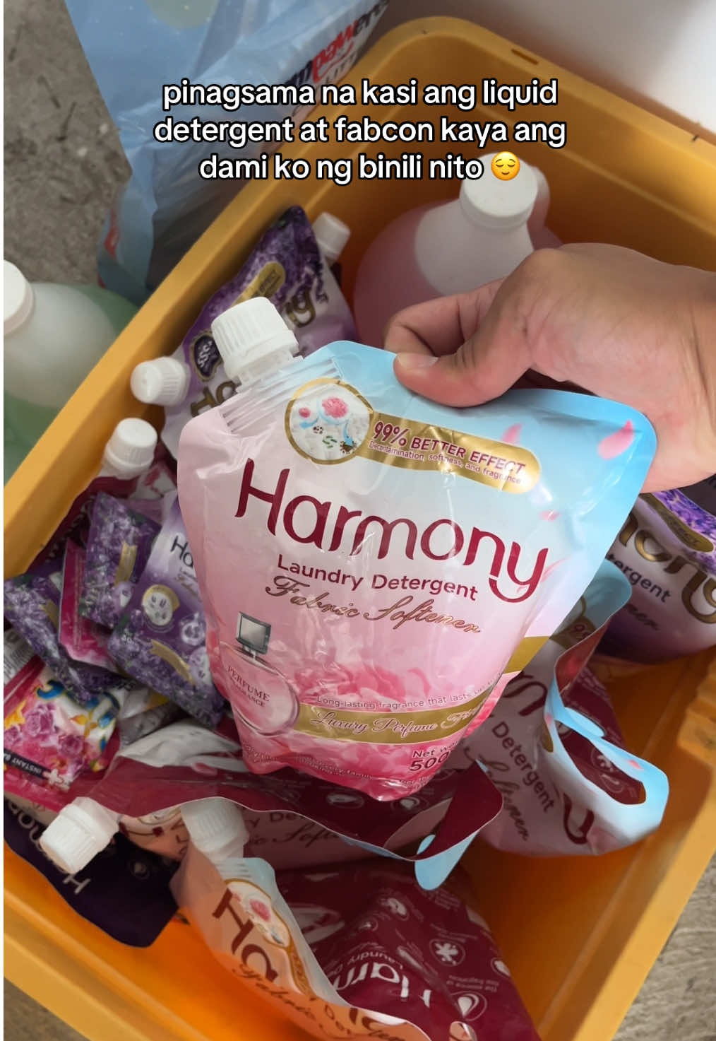 di amoy kulob kahit hindi maarawan ang bagong laba na damit basta ito ang sabon #harmonylaundrydetergent #liquiddetergent #laundrydetergent #harmonyliquiddetergent 