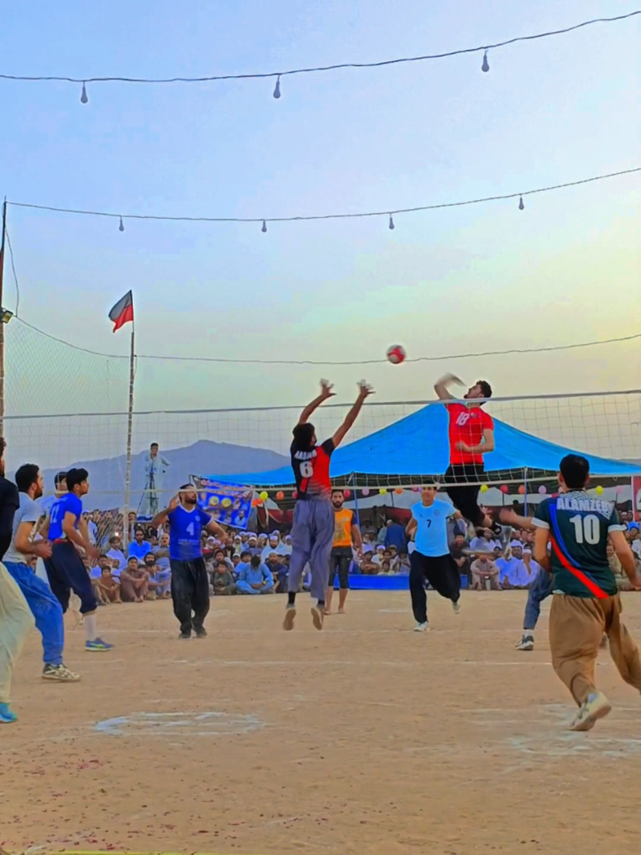 Replying to @.sanan.gulli musawer attack line spik😱😱😱 #vollyballlovercheck #musawerattackspik #withbinisetting #foryouviralsupport #allpakistanopenvollyballturnamentbk 