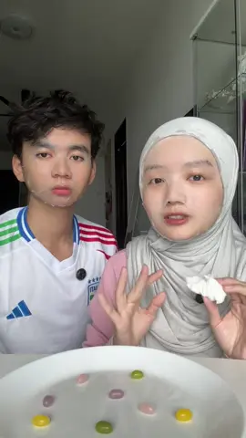 makan sweets mmg terus makin sweet eh? 🍬  #colorkeymy #colorkeyluminous #colorkeyB5facialmask #facialmask @COLORKEY LUMINOUS MY 