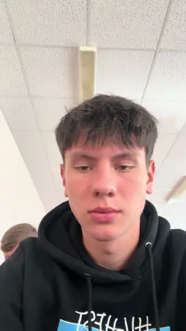 Когда ты еще даже не думаешь о детях а у твоих одногруппников уже внуки #универ #оренбург #fyp 