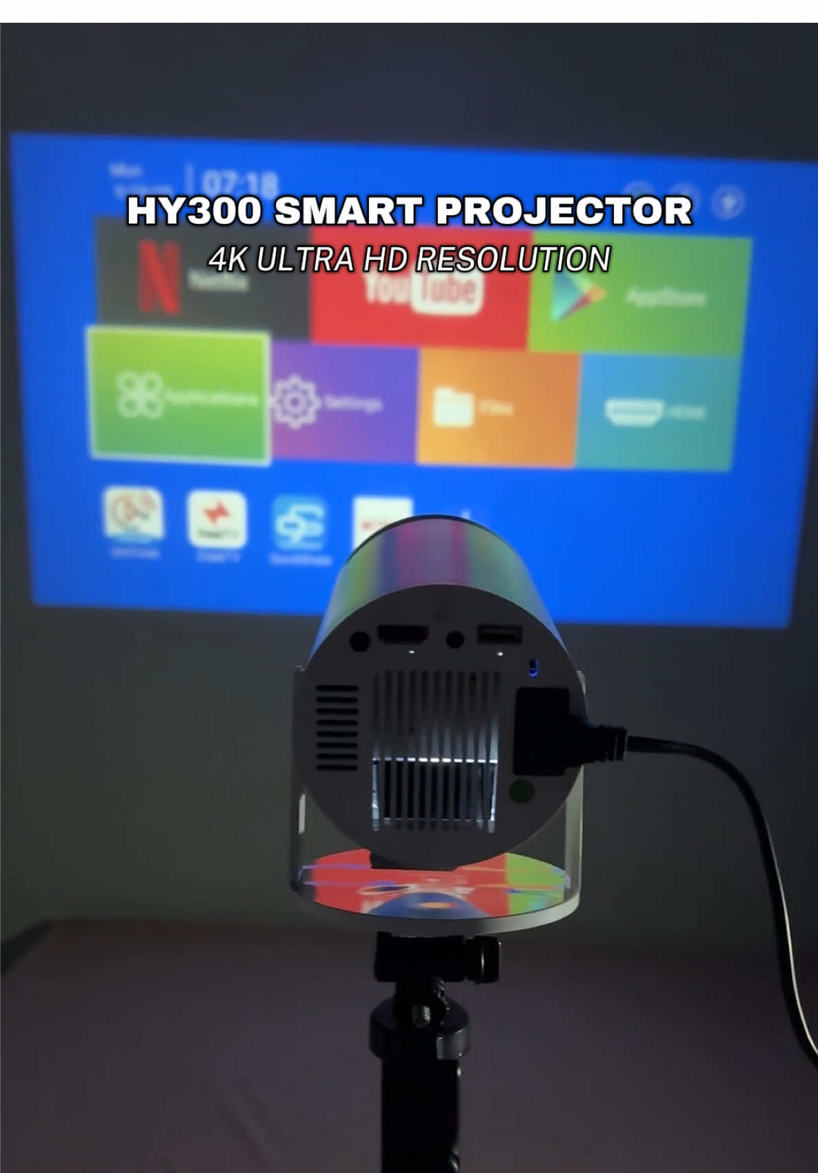 Hindi na namin kailangan pumunta ng sinehan! Ang ganda grabe siya! #fyp #hy300 #projector #miniprojector #smartprojector 