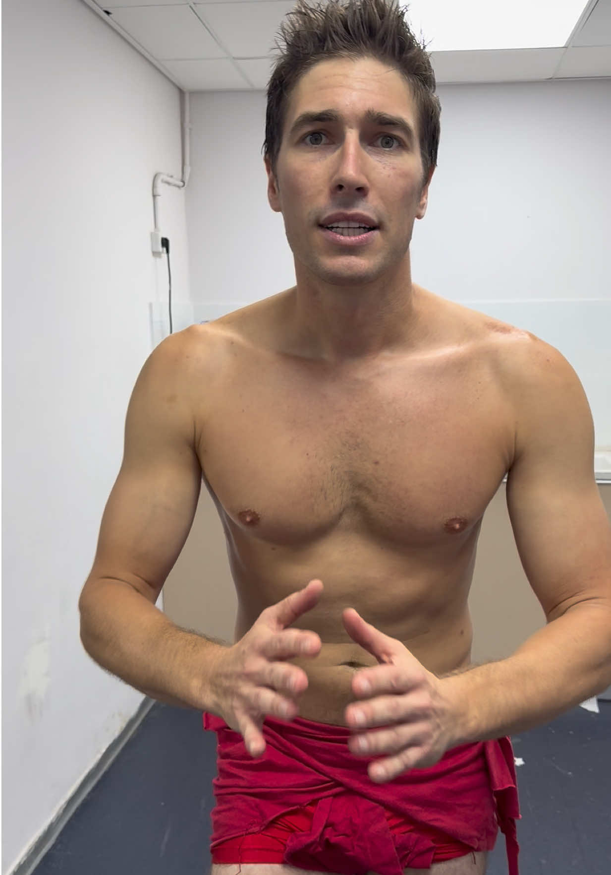 לקראת כיפור, ארז מבקש סליחה מדנה, אבל האם דנה תסלח לו? 🌲🚗🦽#גאליס 