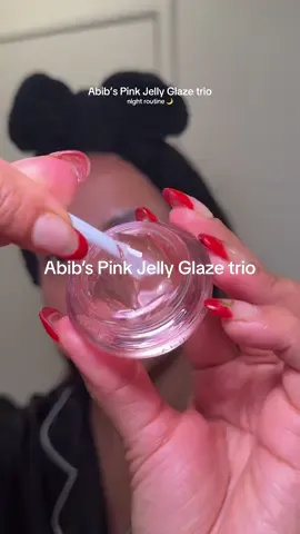 Probando el Pink Jelly Glaze trio de @Abib Cosmetics ✨ Products:  PDRN Collagen Lip Mask Glazed Jelly PDRN Retinal Eye Patch Glow Jelly  PDRN Collagen Overnight Mask Firming Jelly Tratamiento especial para cada zona, amoooo que te deja la piel súper hidratada y glowy ✨🤌🏼 #abib #abibpdrneyepatch #glassskin #lipmask #pinkjelly  