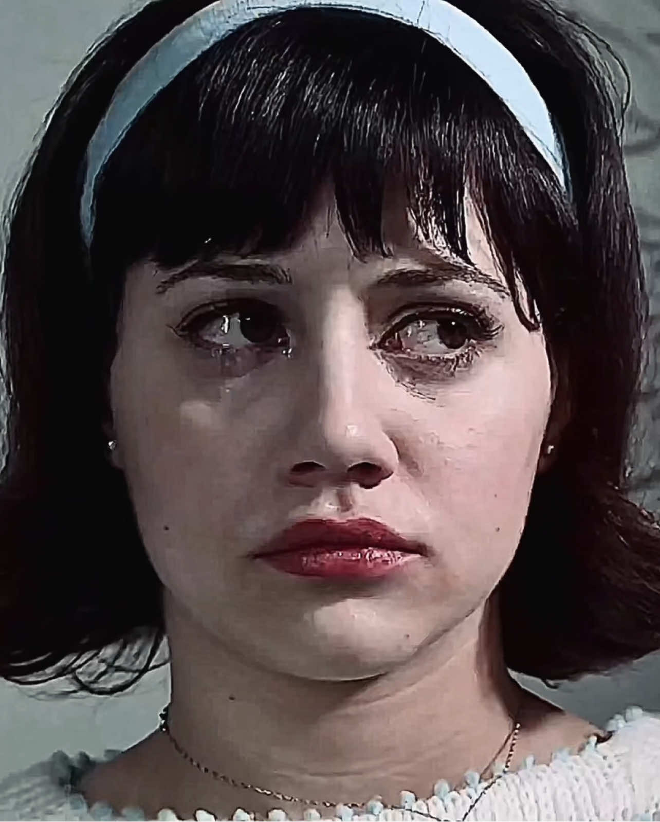 if anybody deserves to be edited to laura palmer’s theme, it’s daisy randone. #fyp #foryoupage #girlinterrupted #daisyrandone #laurapalmer 