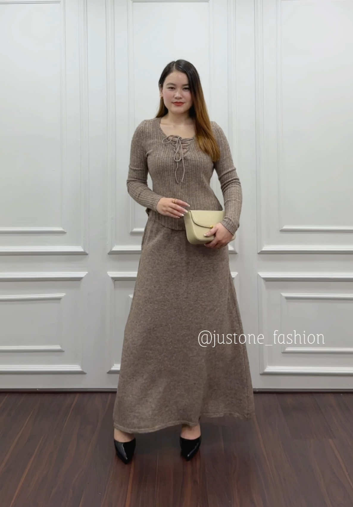 Newly aarivals woolen cardigan 🌸🌻🌼 Kindly dm us for order❤️ Clothes Location:- New road khichapokhari people’s plaza 2nd floor 311B Shoes :- New road people’s plaza 3rd floor 401  #vintage #inspo #heels #fashionentrepreneur #OOTD 