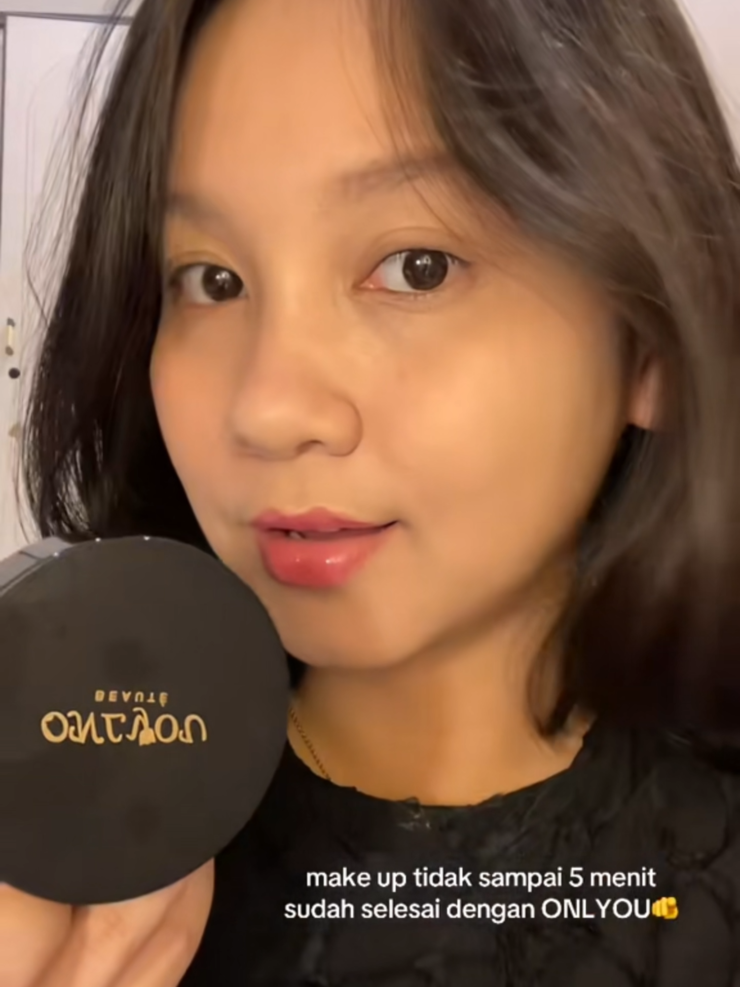 Coba lihat kekuatan cushion yang lebih tangguh ini. #ONLYOUbeauty #ONLYOUIndonesia #ONLYOUMakeup #skincareroutine #SunscreenCushion #ONLYOUcushion #newlaunch #NewArrivals #CukupTepuk